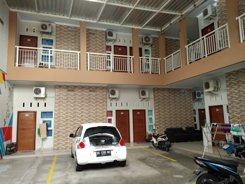 Foto Kost kost happy ceria